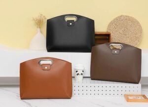 Collection Sacoches Porte Document pour Femme : en 3 couleurs noir, marron, marron chocolat