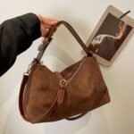 sac velours marron foncé